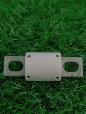 Ev 400amps 250vac Ceramiczne bezpieczniki samochodowe M8 Przykręcane Dc20ka 70mm Wysokie napięcie