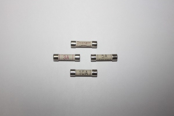 Bs1362 3a Brytyjskie standardowe bezpieczniki Certyfikat ASTA Materiał rurki ceramicznej